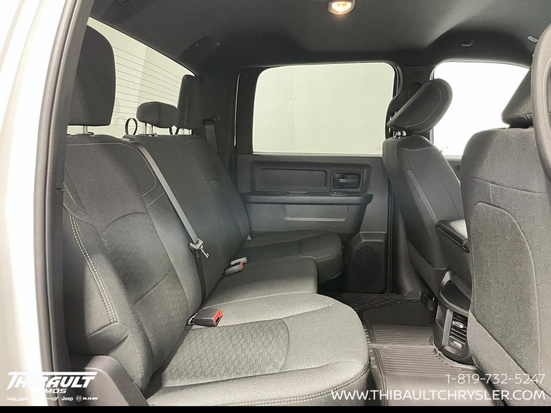 2026 Ram 2500 BLACK EXPRESS