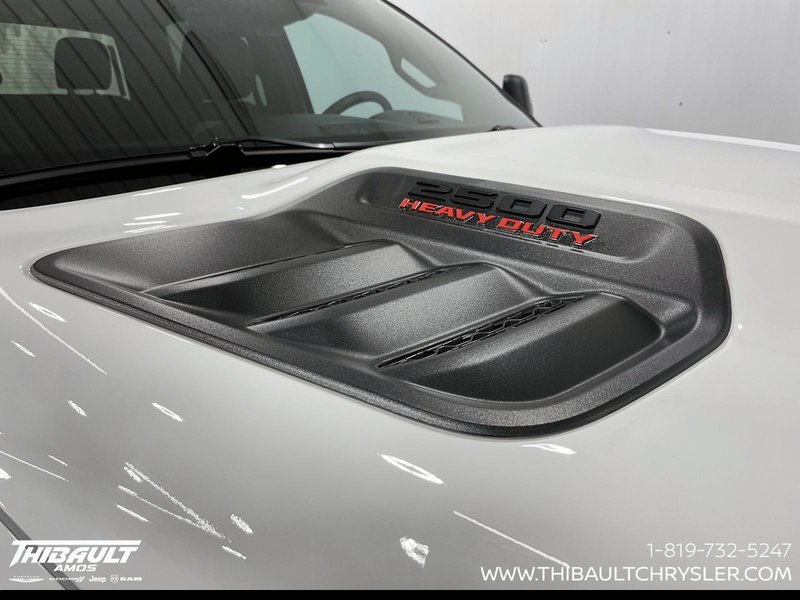 2026 Ram 2500 BLACK EXPRESS
