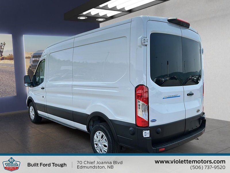 2025 Ford E-Transit Cargo Van BASE