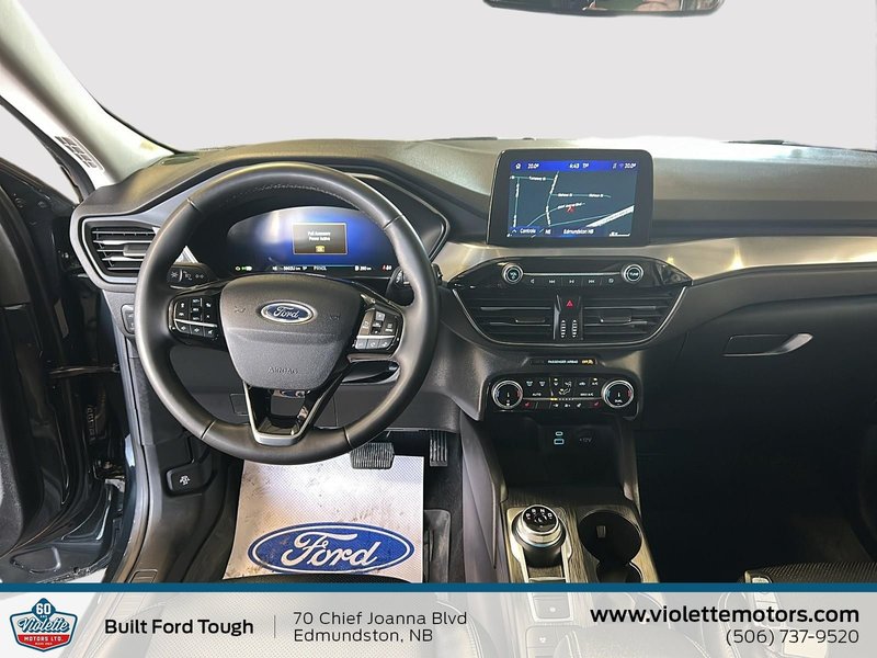 2022 Ford Escape Titanium Hybrid