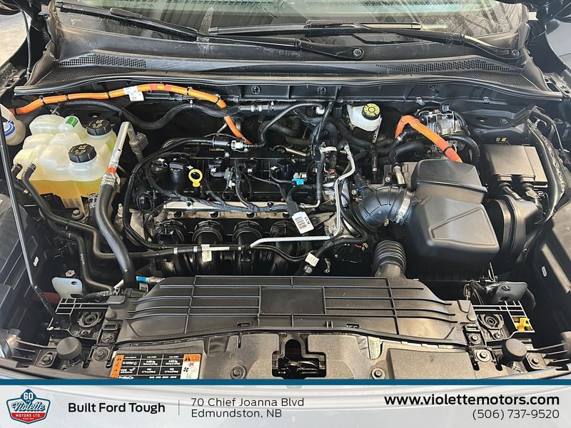 2022 Ford Escape Titanium Hybrid