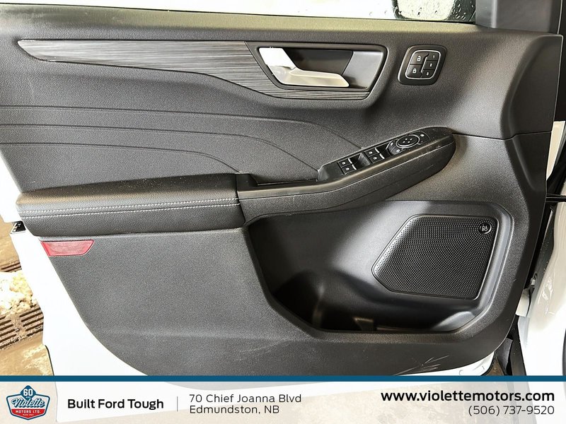 2025 Ford Escape Platinum
