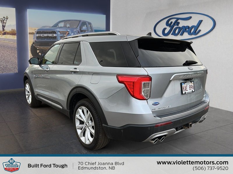 Ford Explorer Platinum 2022