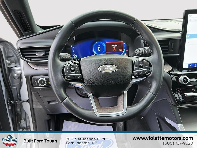 Ford Explorer Platinum 2022