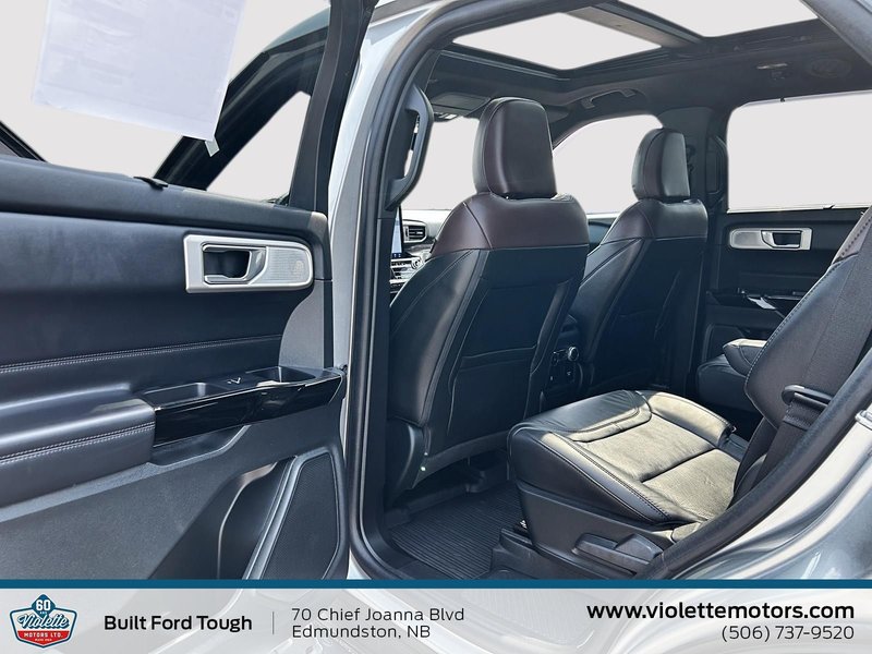 2023 Ford Explorer Platinum