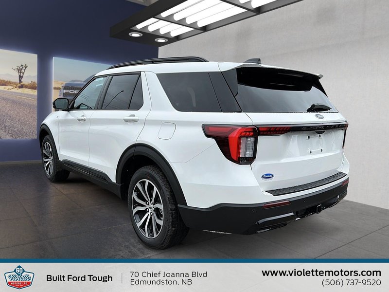 2025 Ford Explorer ST-LINE