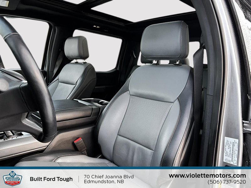 2022 Ford F-150 Lightning LARIAT