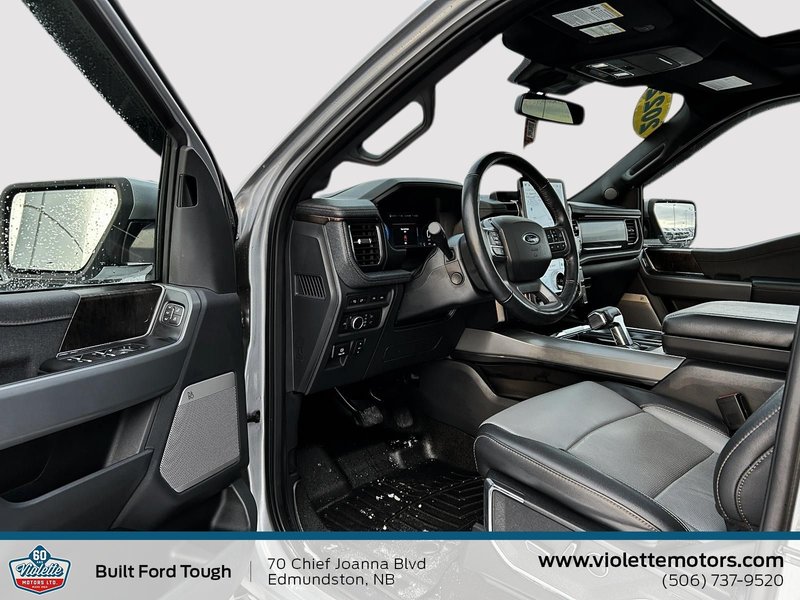 2022 Ford F-150 Lightning LARIAT