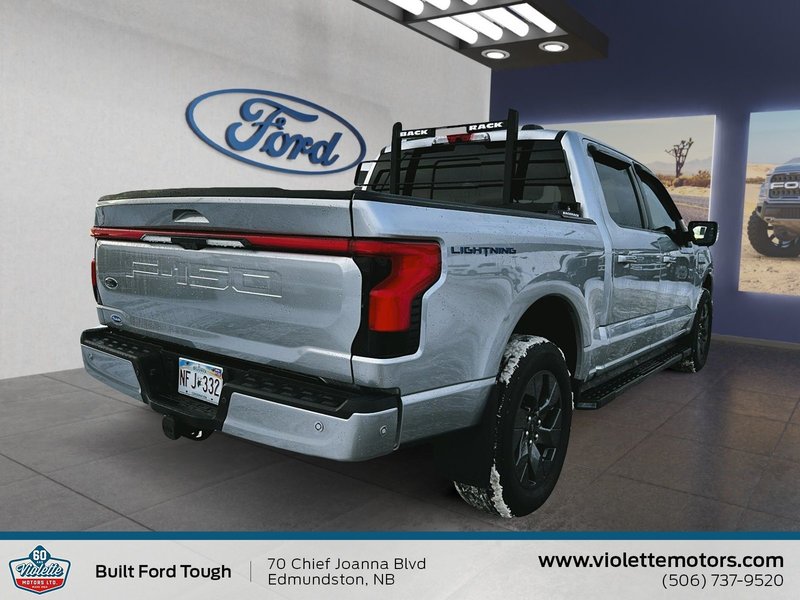 2022 Ford F-150 Lightning LARIAT