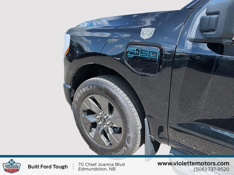 2024 Ford F-150 Lightning XLT