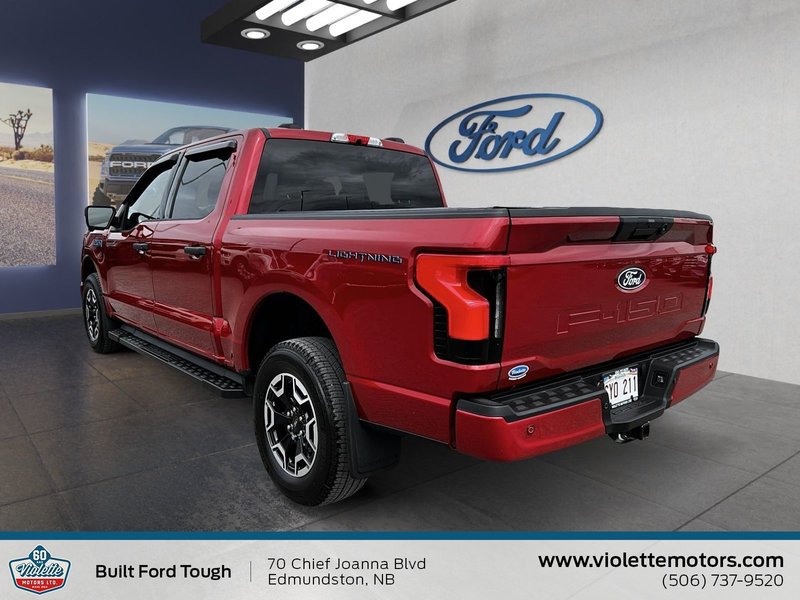 Ford F-150 Lightning XLT 2025