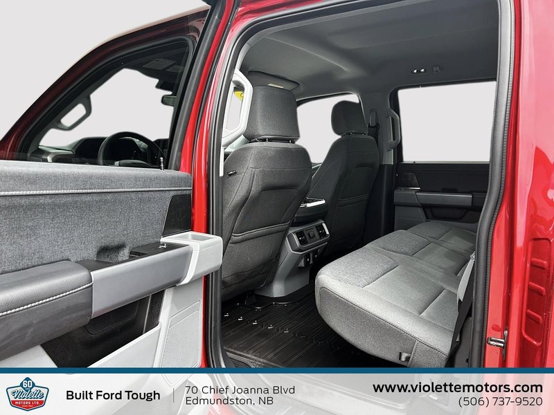 Ford F-150 Lightning XLT 2025
