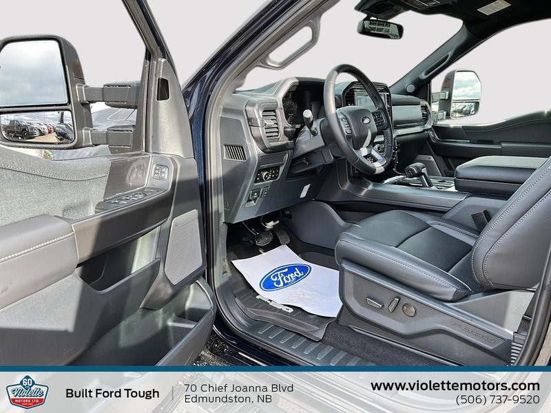 Ford F-150 LARIAT 2025