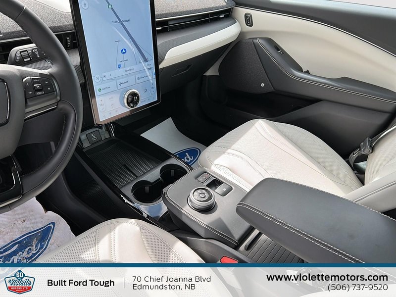 2024 Ford Mustang Mach-E PREMIUM