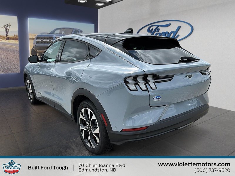 Ford Mustang Mach-E Select 2024