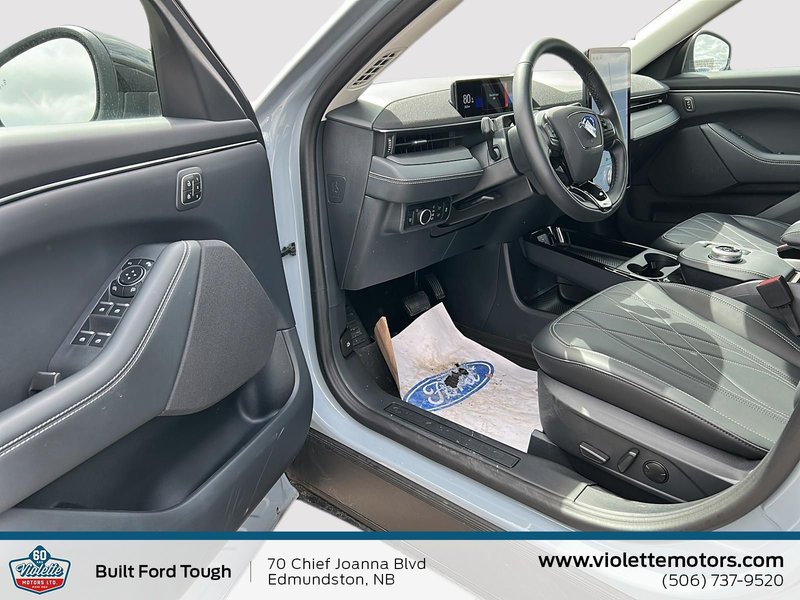 Ford Mustang Mach-E Select 2024