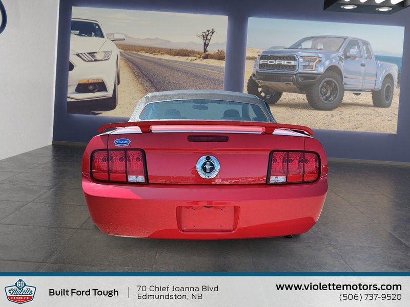 2006 Ford Mustang BASE