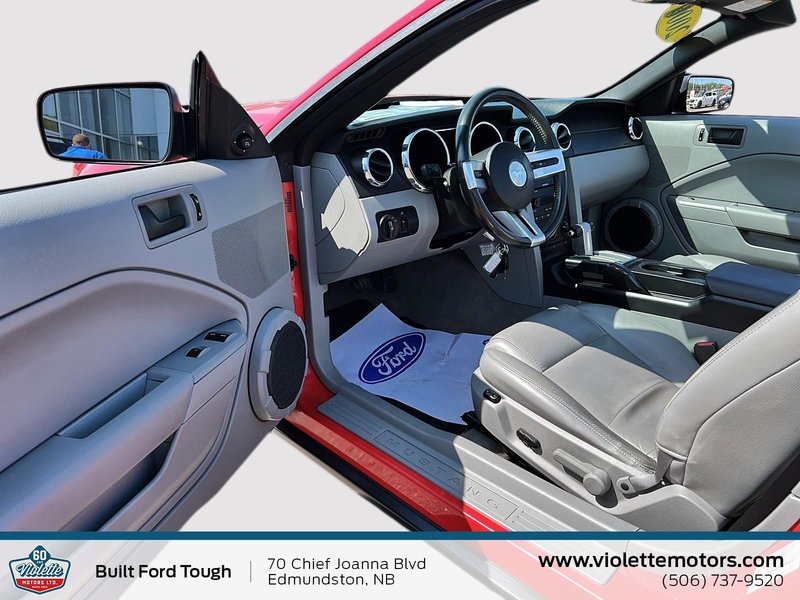 2006 Ford Mustang BASE
