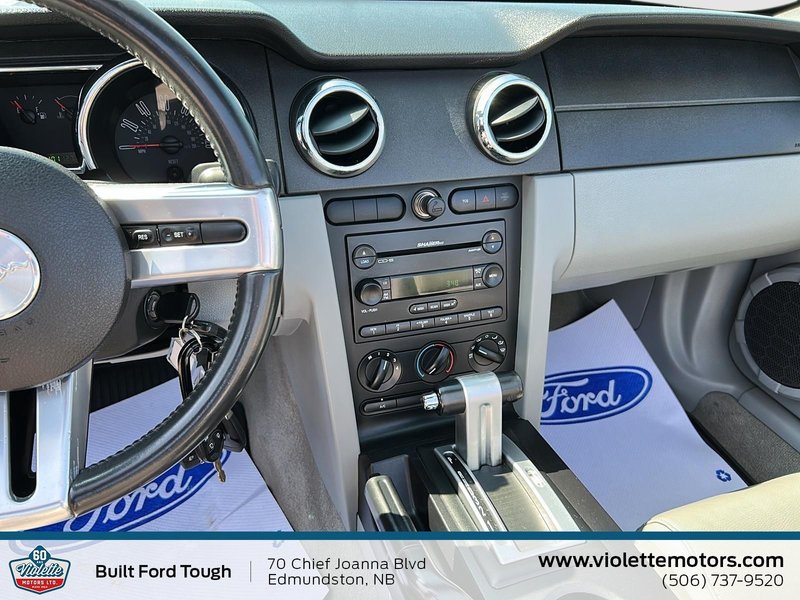 2006 Ford Mustang BASE