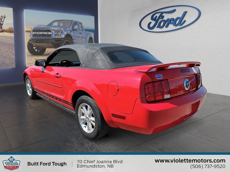 2006 Ford Mustang BASE