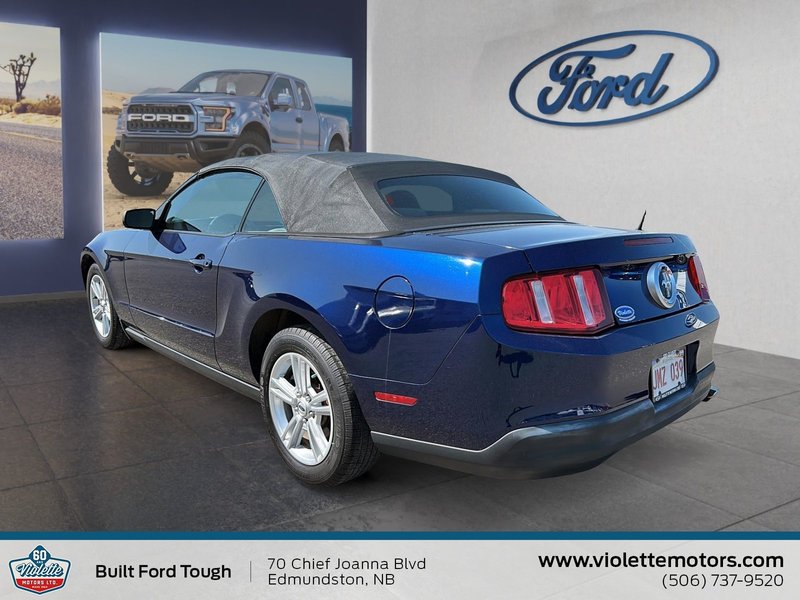 Ford Mustang V6 2010