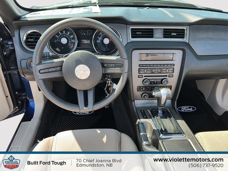 Ford Mustang V6 2010