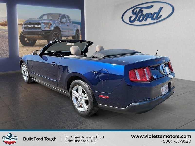 Ford Mustang V6 2010