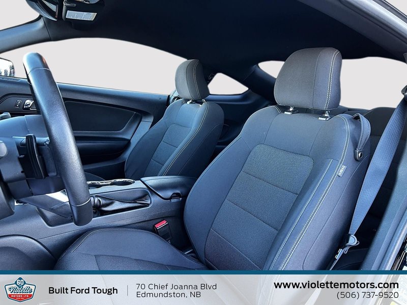 Ford Mustang V6 2015