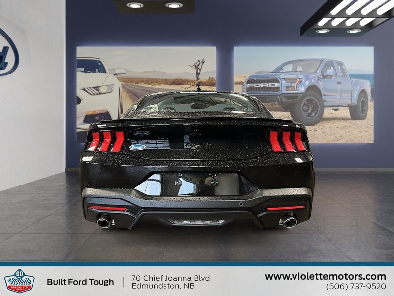 Ford Mustang ECOBOOST 2025