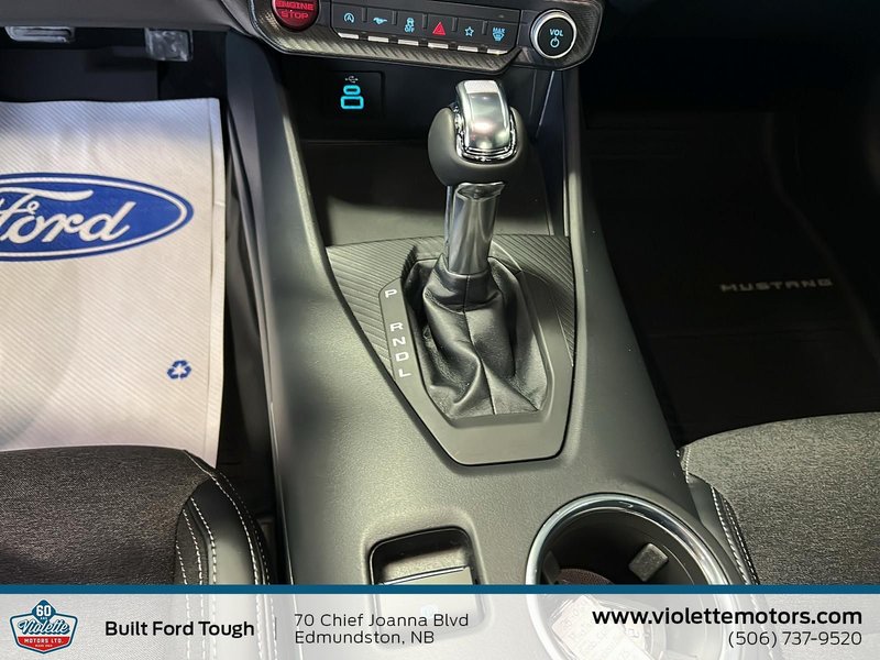 Ford Mustang ECOBOOST 2025