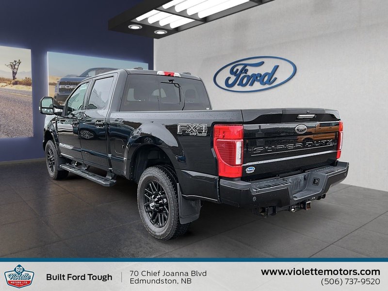 Ford Super Duty F-250 SRW LARIAT 2022