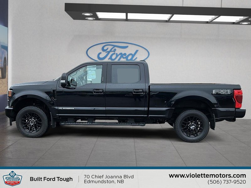 Ford Super Duty F-250 SRW LARIAT 2022