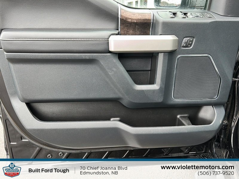 Ford Super Duty F-250 SRW LARIAT 2022