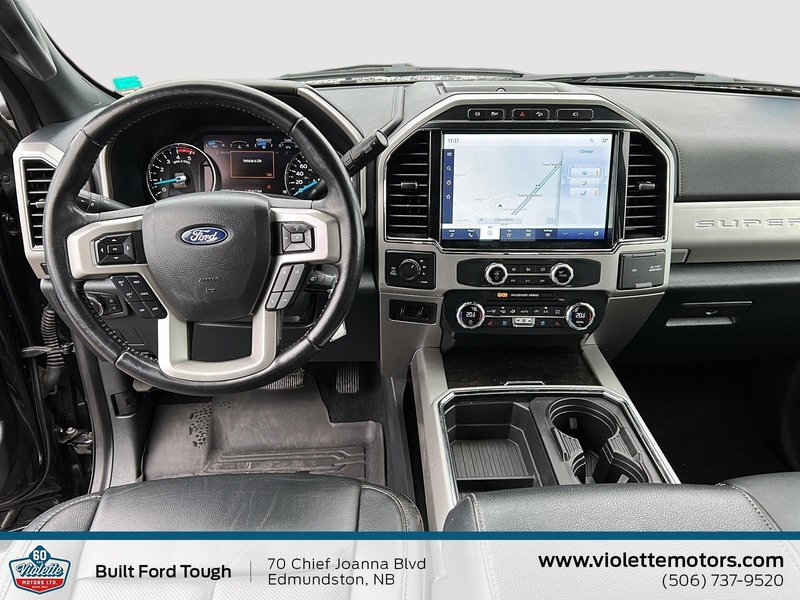 Ford Super Duty F-250 SRW LARIAT 2022