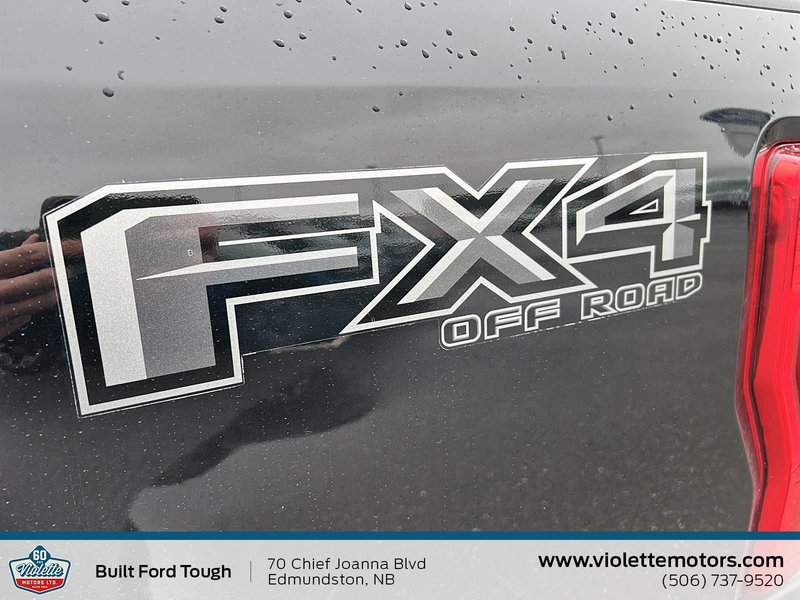 Ford Super Duty F-250 SRW LARIAT 2022