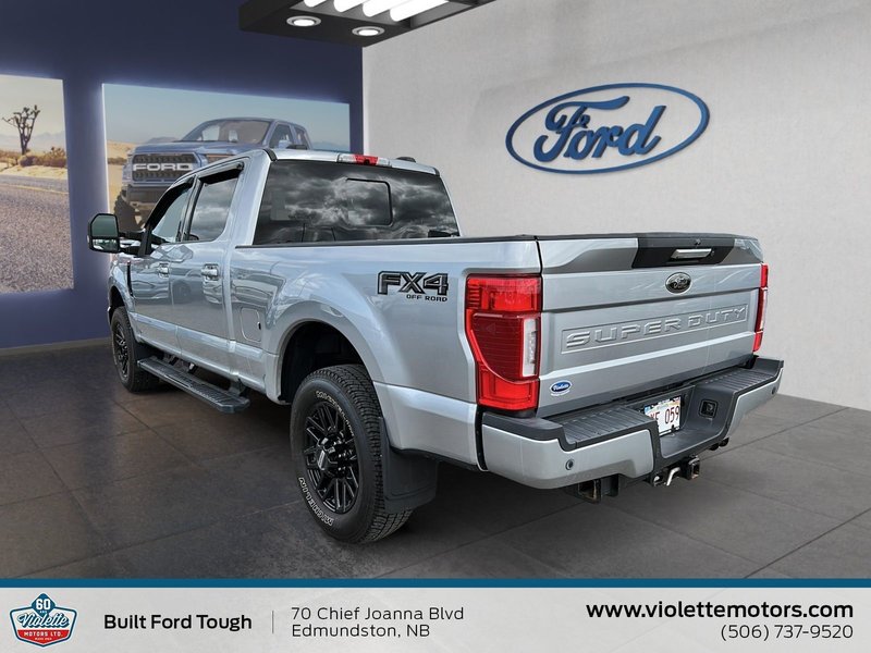 Ford Super Duty F-250 SRW LARIAT 2022