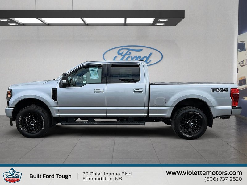 Ford Super Duty F-250 SRW LARIAT 2022
