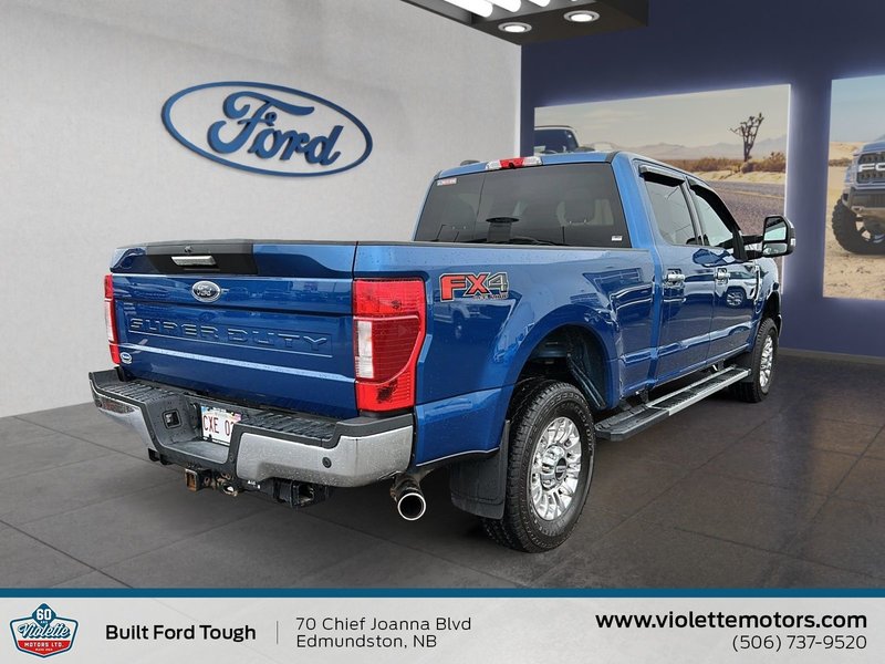 Ford Super Duty F-250 SRW XLT 2022