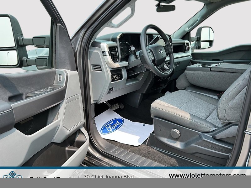 2025 Ford Super Duty F-250 SRW XL