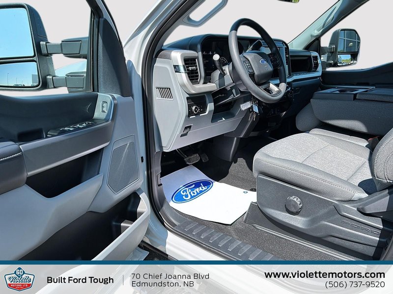 2025 Ford Super Duty F-250 SRW