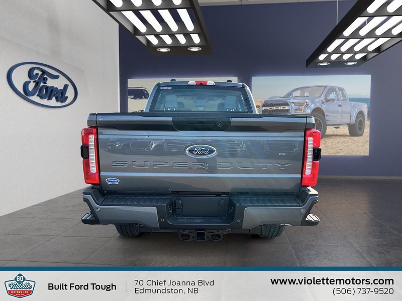 Ford Super Duty F-250 SRW  2025