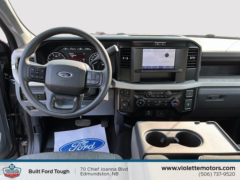 Ford Super Duty F-250 SRW  2025