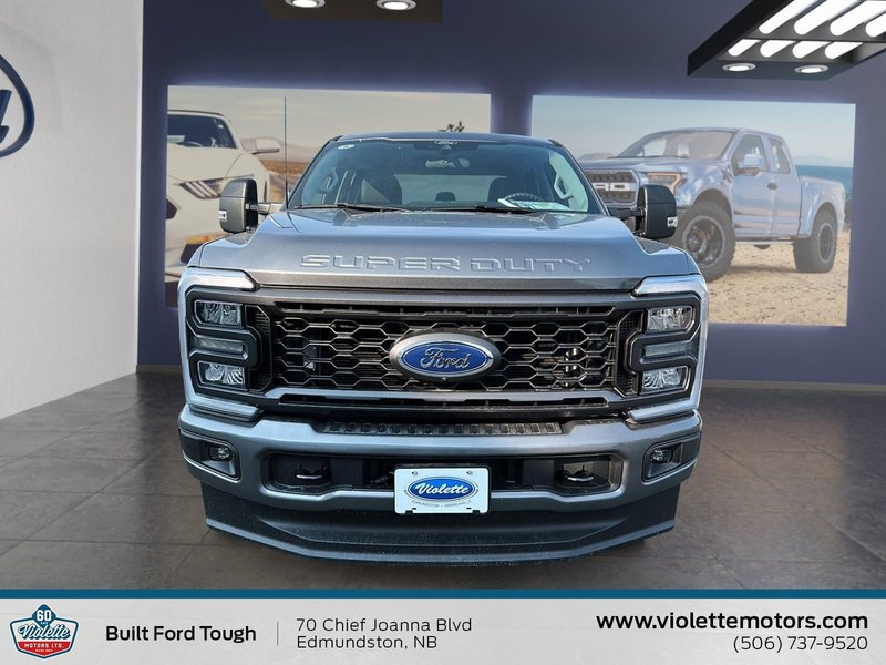 Ford Super Duty F-250 SRW  2025