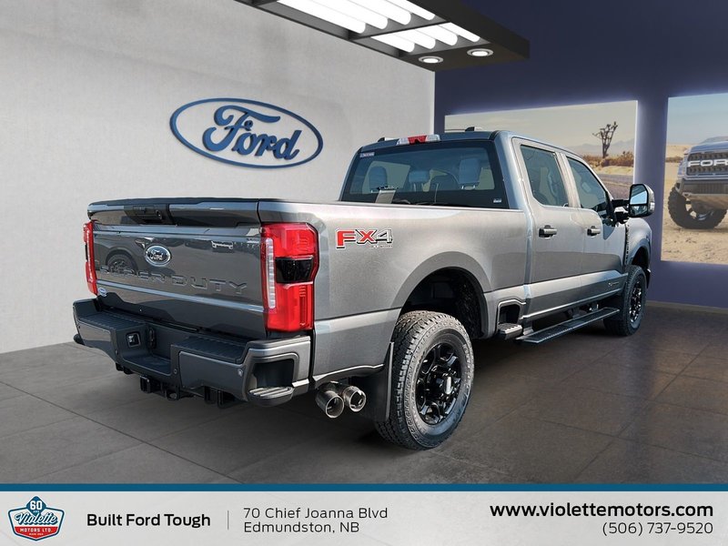 Ford Super Duty F-250 SRW  2025