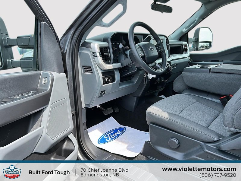 2025 Ford Super Duty F-250 SRW