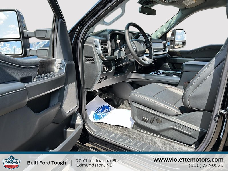 2025 Ford Super Duty F-250 SRW LARIAT