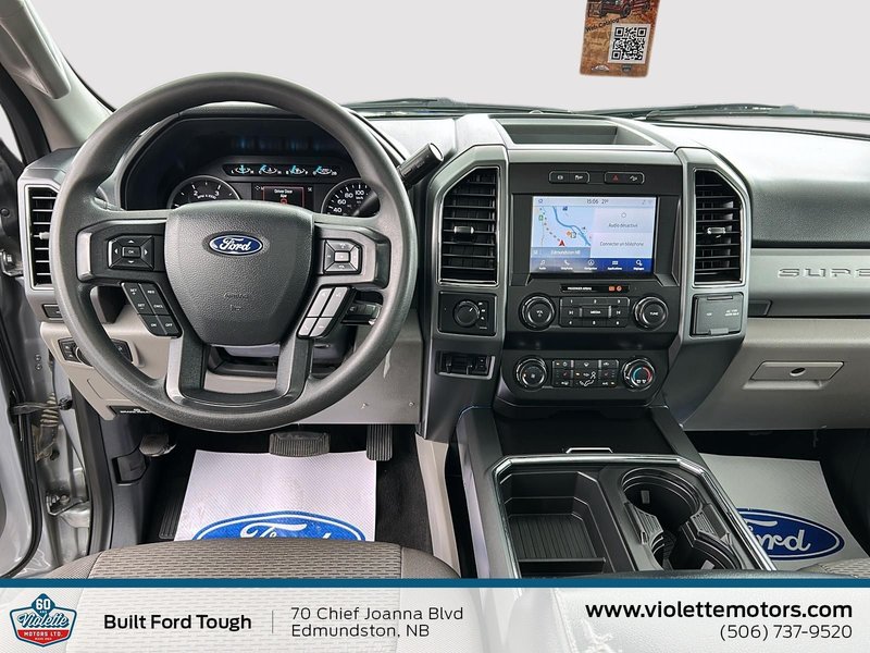 Ford Super Duty F-350 DRW XLT 2022