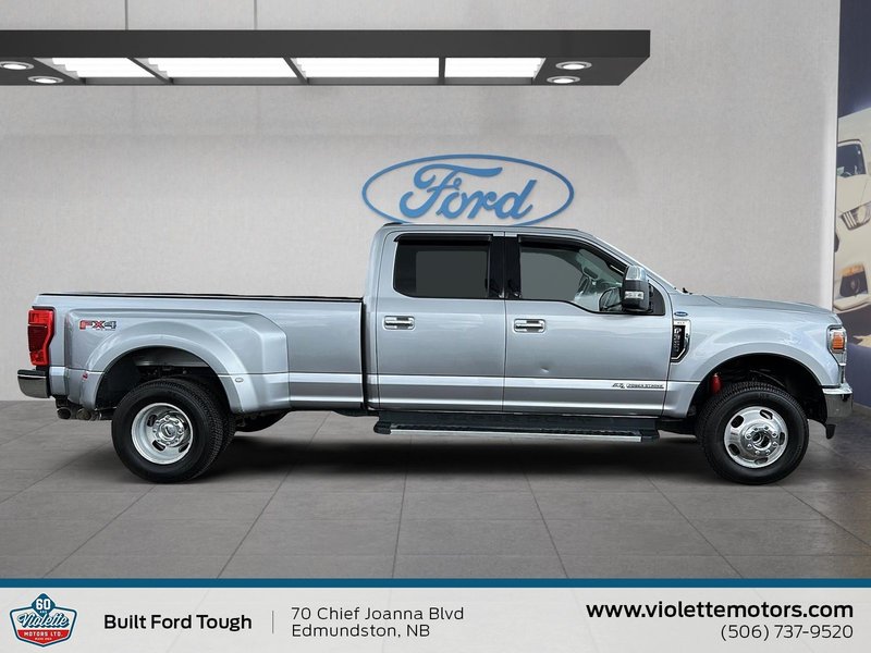 Ford Super Duty F-350 DRW XLT 2022