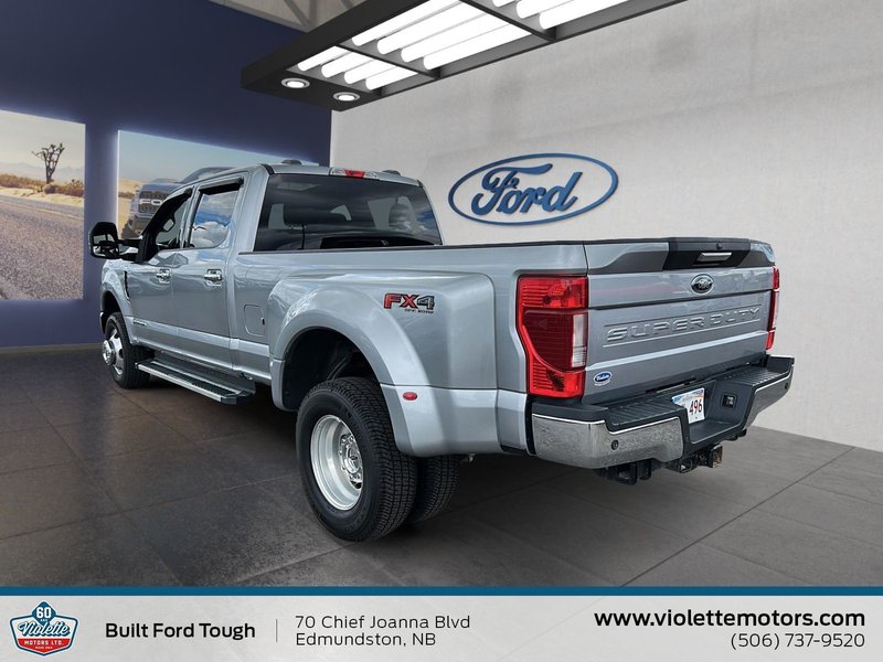 Ford Super Duty F-350 DRW XLT 2022
