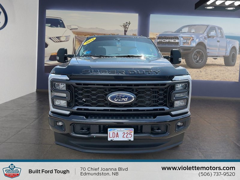 Ford Super Duty F-350 SRW XLT 2024